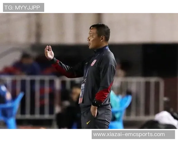 亚泰新任主帅阎峰上任43岁球队名宿力争完成准入首批目标 亚泰新任主帅阎峰上任43岁球队名宿力争完成准入首批目标