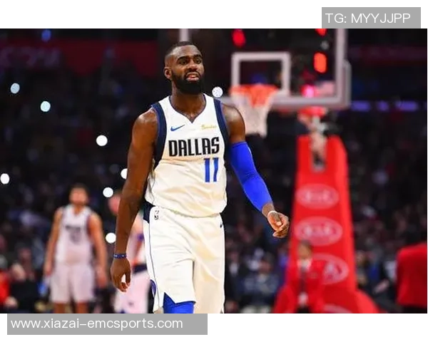 小哈达威神勇表现12投8中三分5中9砍下25分助球队险胜正负值高达27 小哈达威神勇表现12投8中三分5中9砍下25分助球队险胜正负值高达27